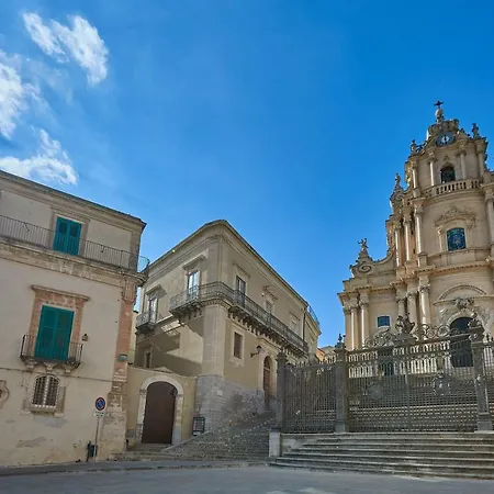 Piazza Duomo 36 Ragusa