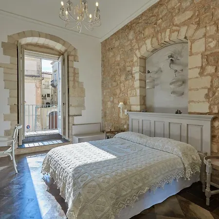 Guest house Piazza Duomo 36 *